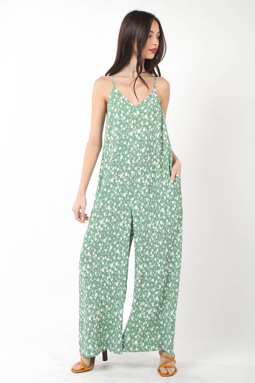 Sleeveless Pleated Wide Leg Jumpsuit w/ Pockets