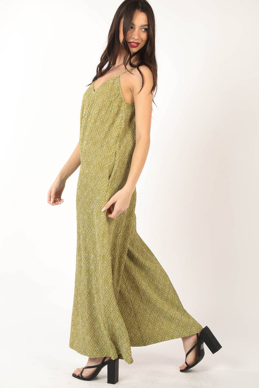 Sleeveless Pleated Wide Leg Jumpsuit w/ Pockets