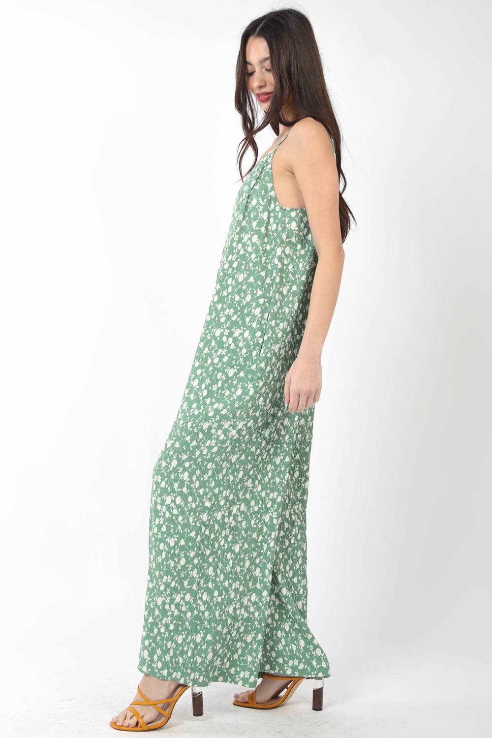 Sleeveless Pleated Wide Leg Jumpsuit w/ Pockets